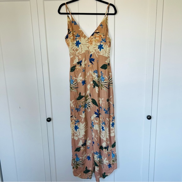 ASTR the label Penelope Dress in Paradise Floral Print Size Medium - Picture 10 of 13